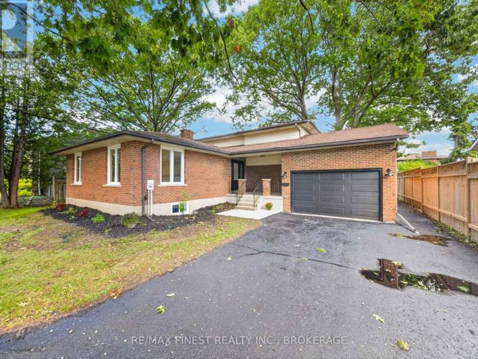 530 ROOSEVELT DRIVE, Kingston, Ontario K7M 4B1