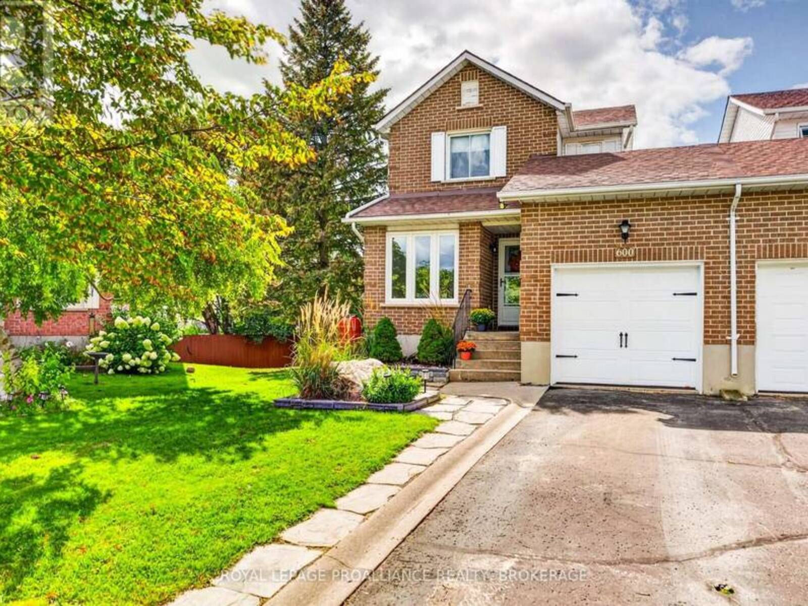 600 WHISTLER TERRACE, Kingston, Ontario K7M 8K4