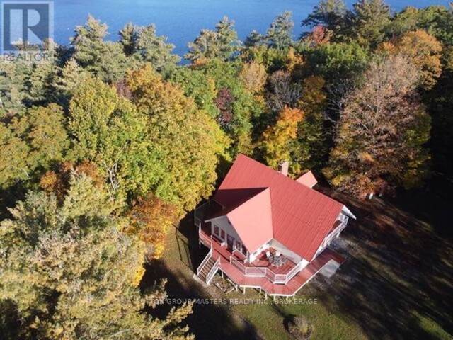 3659 MOORE FARM LANE South Frontenac Ontario, K0H 1W0 - 5 Bedrooms Waterfront Home For sale