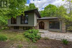 1465 MIDDLE ROAD | Kingston Ontario | Slide Image One