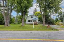 6074 BANK STREET | South Frontenac Ontario | Slide Image Two