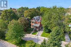 32 KENSINGTON AVENUE | Kingston Ontario | Slide Image Five