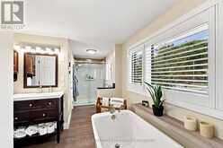 732 CENTRE STREET | Kingston Ontario | Slide Image Thirty-five