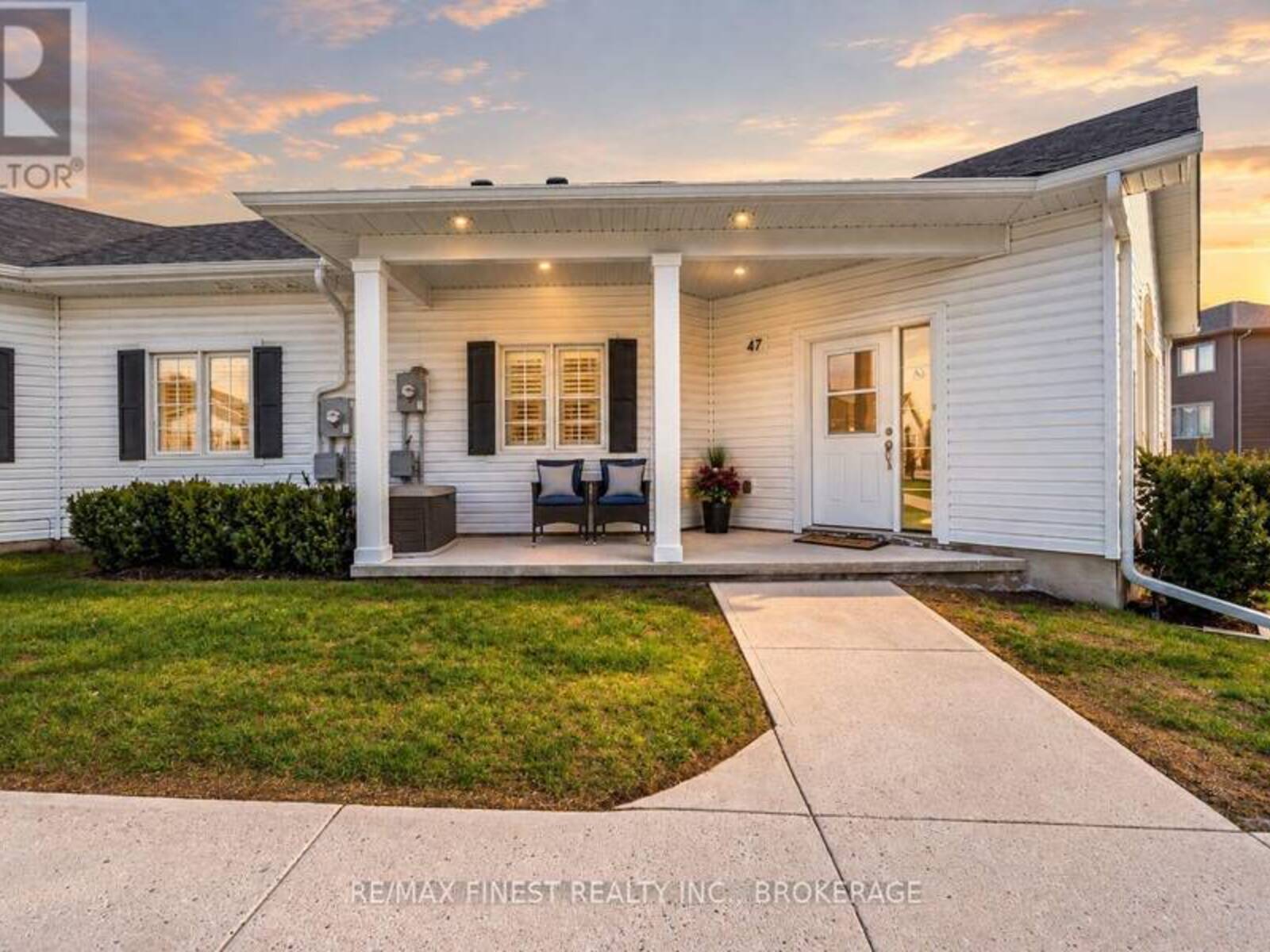 47 LOWRY PLACE, Loyalist, Ontario K7N 0E2