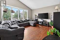 855 LOTUS AVENUE | Kingston Ontario | Slide Image Six