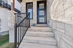 121 CREIGHTON DRIVE | Odessa Ontario | Slide Image Four