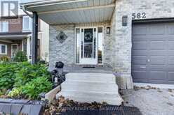 582 BARNSLEY CRESCENT | Kingston Ontario | Slide Image Three
