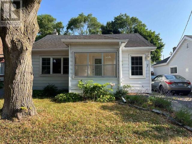 7 THIRD AVENUE Kingston Ontario, K7K 2J4 - 2 Bedrooms Home For Sale
