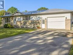420 MAPLE RIDGE DRIVE Kingston Ontario, K7M 5P3