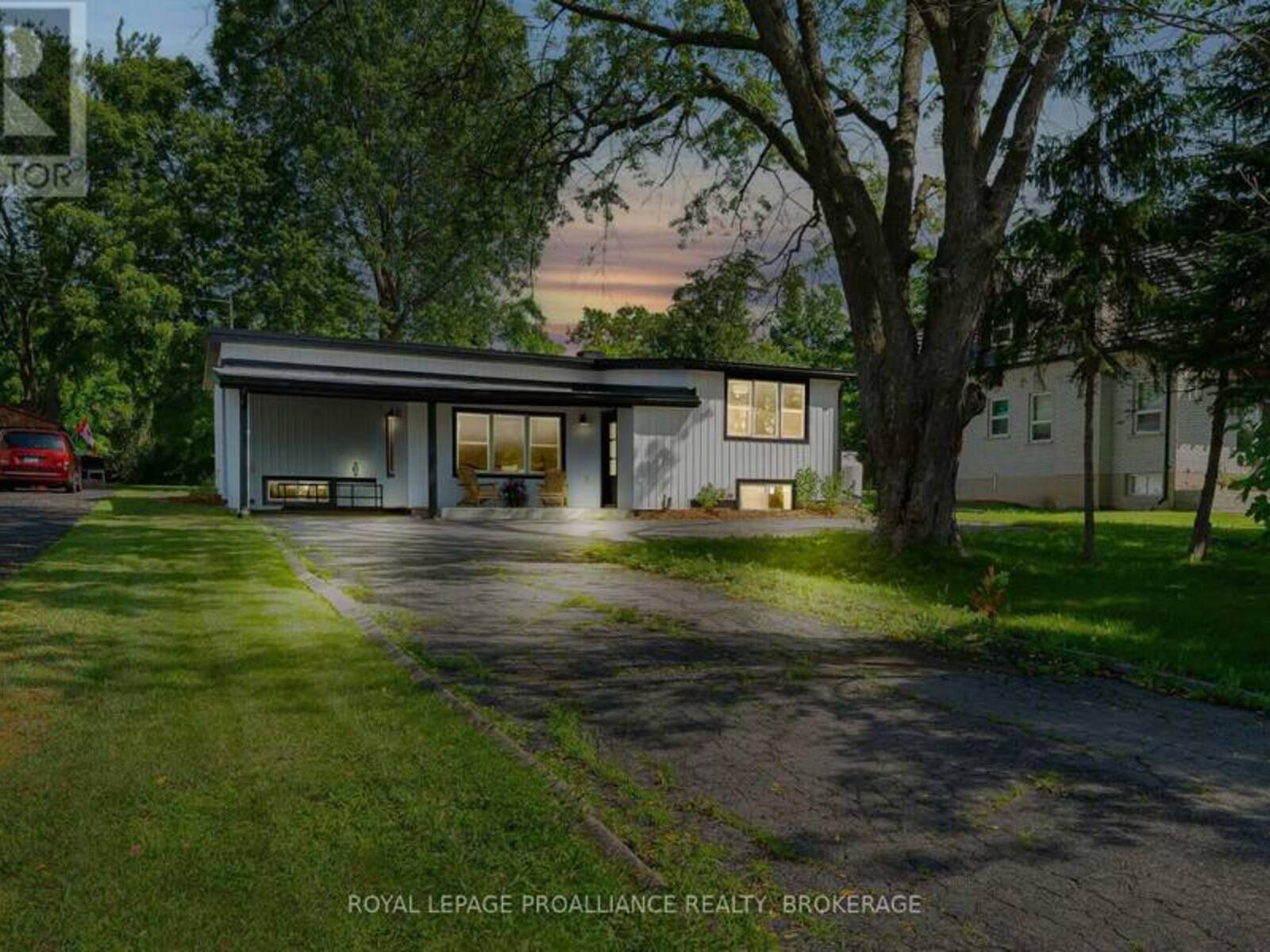 104 MAIN STREET, Loyalist, Ontario K0H 1G0