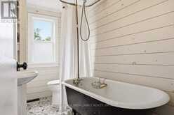 384 BARRIE STREET | Kingston Ontario | Slide Image Nineteen