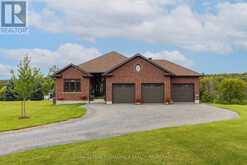 4 SANDSTONE COURT | South Frontenac Ontario | Slide Image One