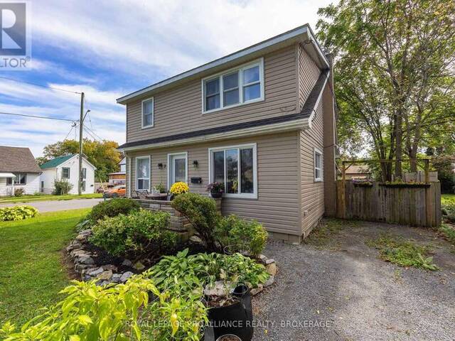 2 DUNKIRK AVENUE Kingston Ontario, K7K 2H4 - Multi-family Home For Sale