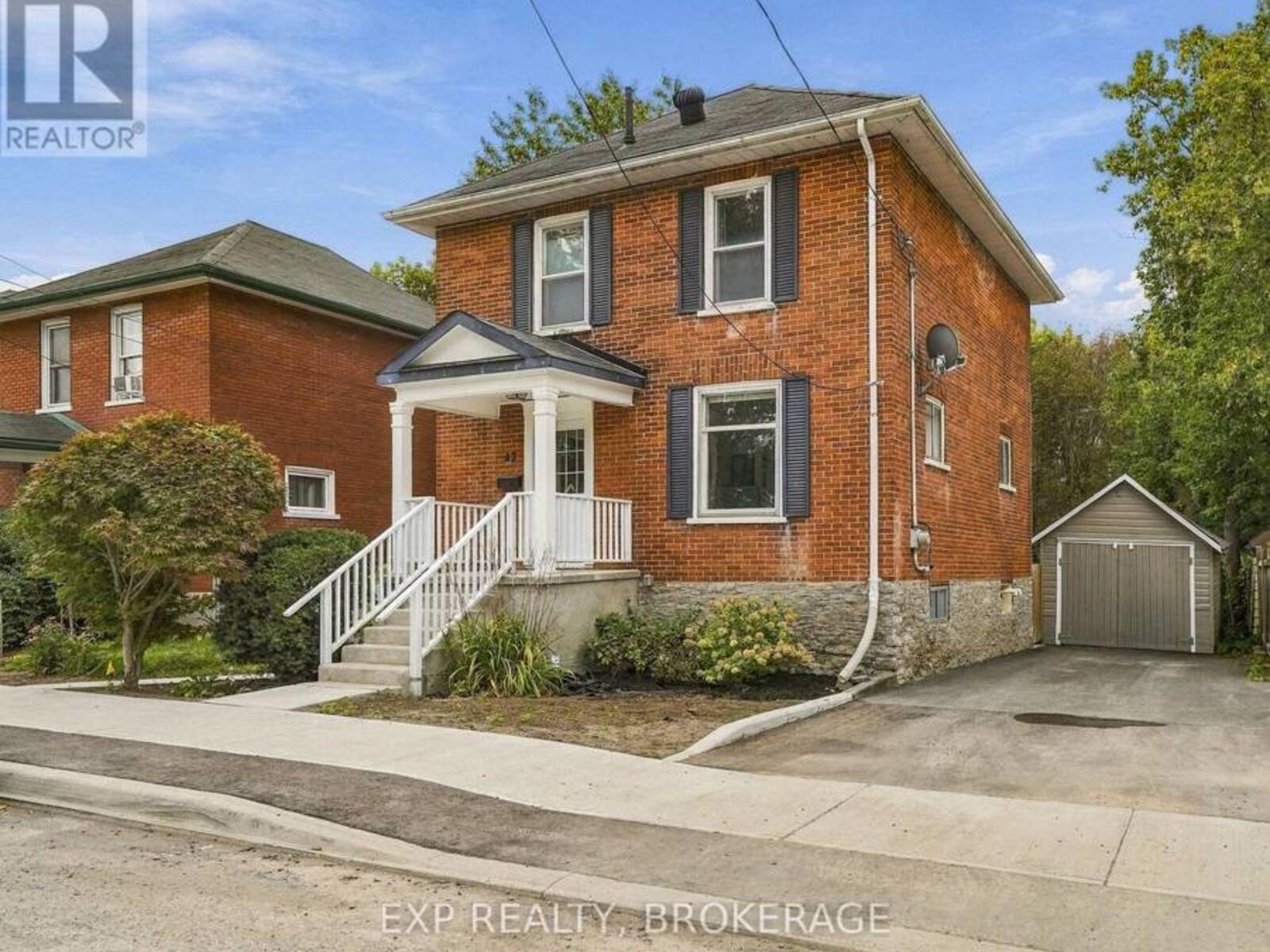 47 HENRY STREET, Belleville, Ontario K8P 1N4