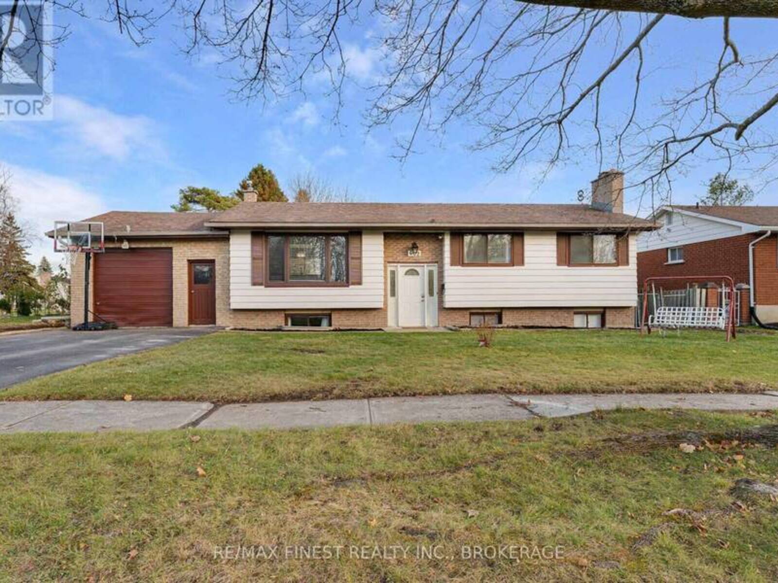 602 WATFORD PLACE, Kingston, Ontario K7M 5W8