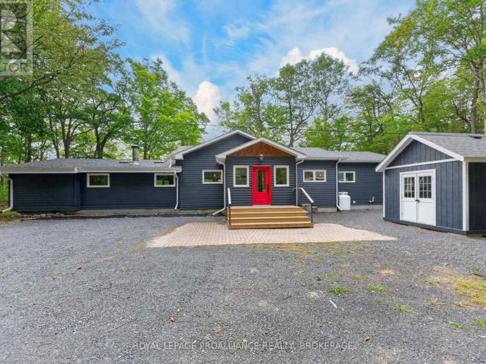 1167 DESERT POINT LANE, South Frontenac, Ontario K0H 1W0