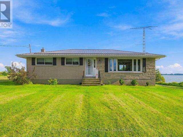 15 SOUTH SHORE ROAD Frontenac Islands Ontario, K0H 2Y0 - 3 Bedrooms Waterfront Home For sale