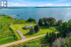 15 SOUTH SHORE ROAD | Frontenac Islands Ontario | Slide Image Four