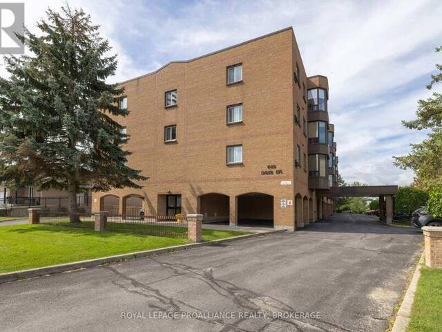 405 - 649 DAVIS DRIVE Kingston Ontario, K7M 8J3 - 2 Bedrooms Condo For Sale