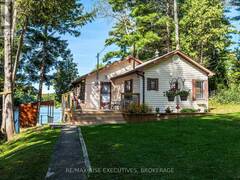 1123 WILLYS LANE South Frontenac Ontario, K0H 1W0