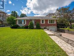 302 ARROWHEAD PLACE Kingston Ontario, K7M 3L3