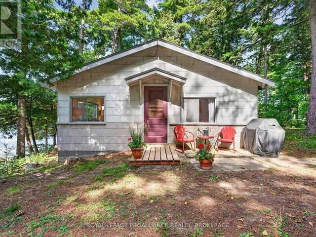 18 LB5 ROAD Rideau Lakes Ontario, K0E 1G0 - 3 Bedrooms Waterfront Home For sale