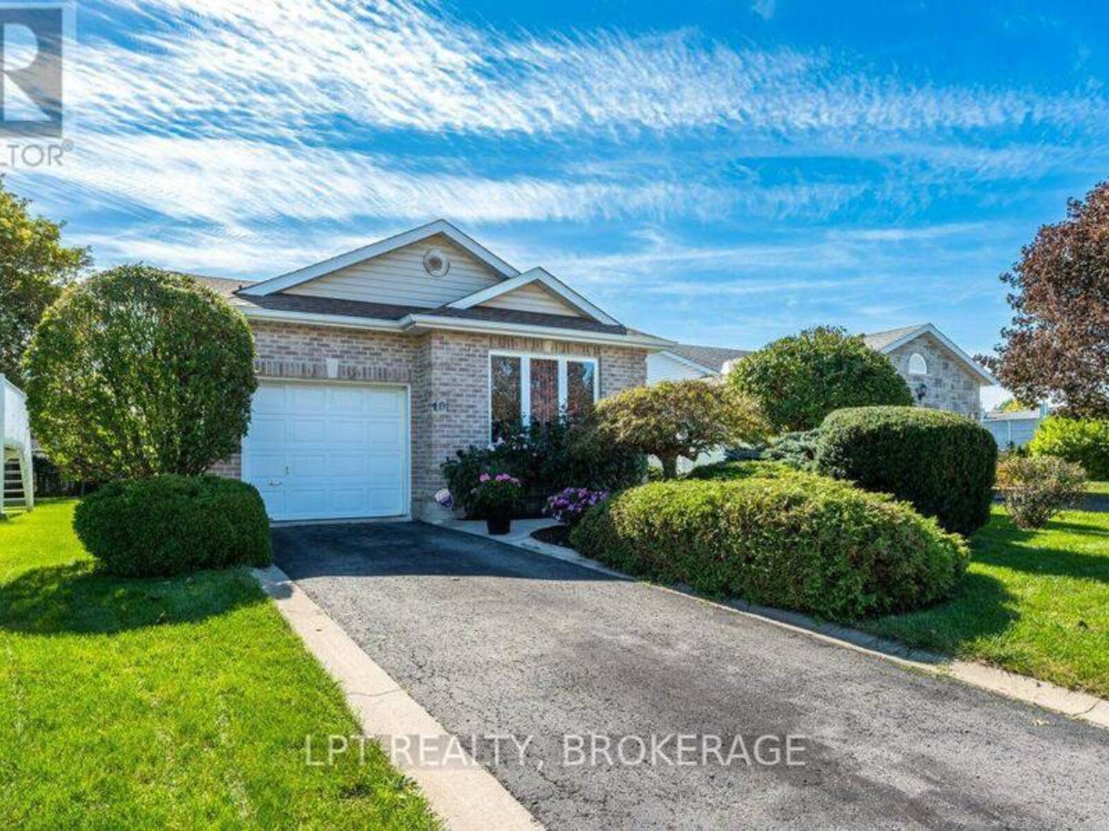 401 WATERLOO DRIVE, Kingston, Ontario K7M 8K7
