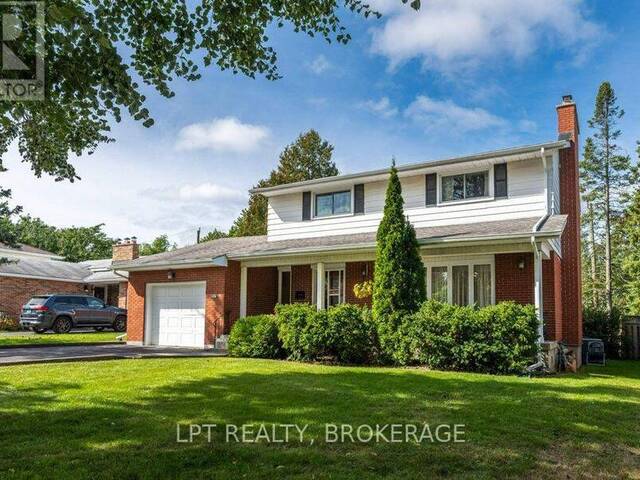 124 CAMPBELL CRESCENT Kingston Ontario, K7M 1Z5 - 4 Bedrooms Home For Sale