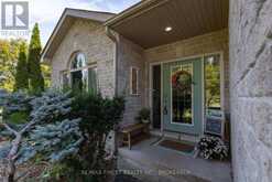 4404 ASHWOOD DRIVE | South Frontenac Ontario | Slide Image Three