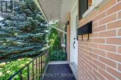 659 SUSSEX BOULEVARD | Kingston Ontario | Slide Image Three