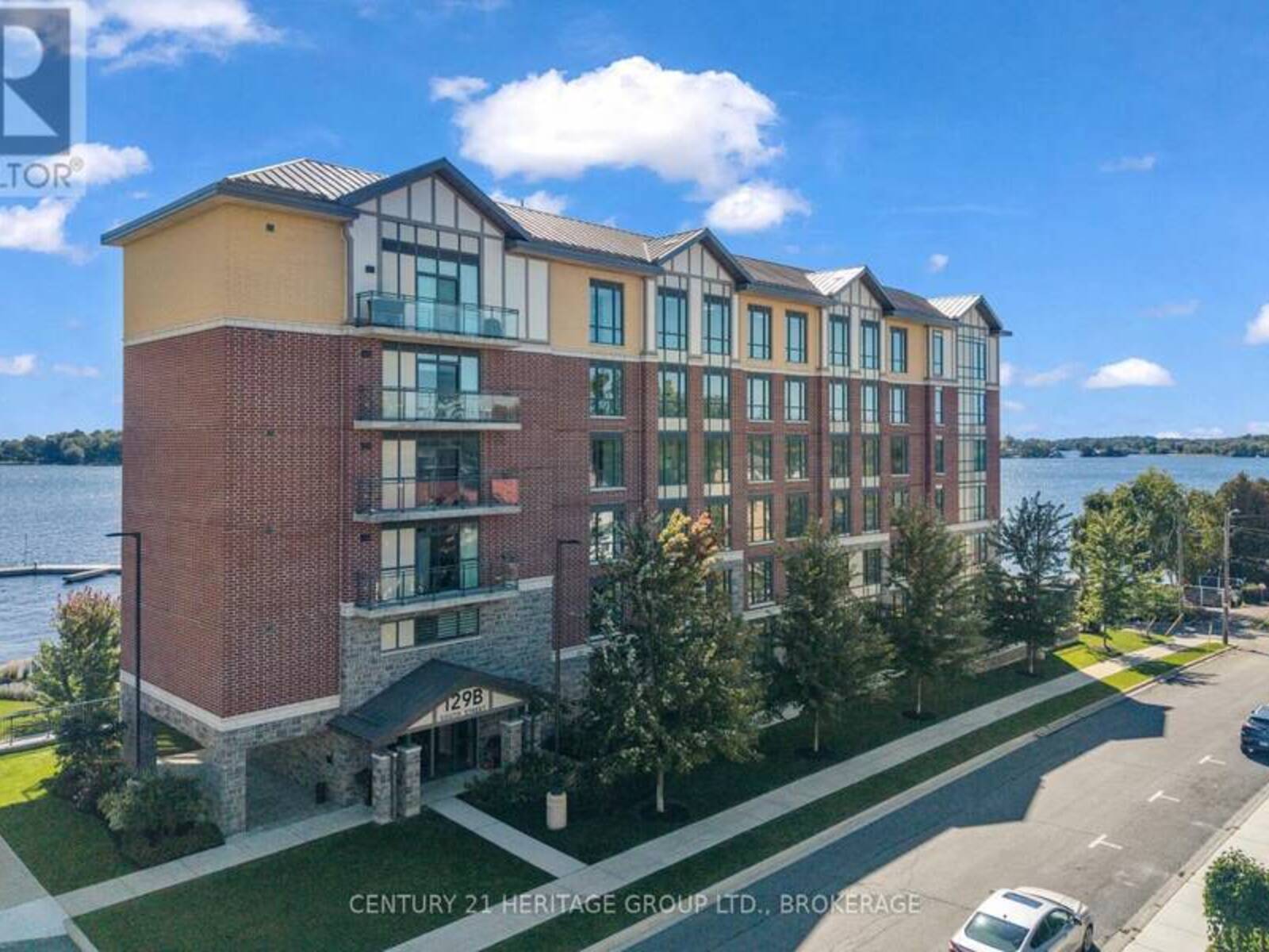 120 - 129 SOUTH STREET, Gananoque, Ontario K7G 0B1