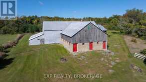 3542 STAGECOACH ROAD | South Frontenac Ontario | Slide Image Eight