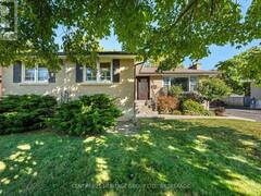 35 LOYALIST AVENUE Loyalist Ontario, K7N 1K5