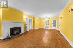 202 MAIN STREET | Kingston Ontario | Slide Image Twelve