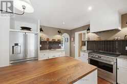 25 RIVERSIDE DRIVE | Kingston Ontario | Slide Image Twenty