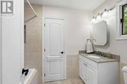 25 RIVERSIDE DRIVE | Kingston Ontario | Slide Image Twenty-seven