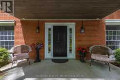 25 RIVERSIDE DRIVE | Kingston Ontario | Slide Image Three