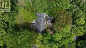 25 RIVERSIDE DRIVE | Kingston Ontario | Slide Image Fifty
