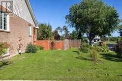 662 MILLBROOK CRESCENT | Kingston Ontario | Slide Image Three