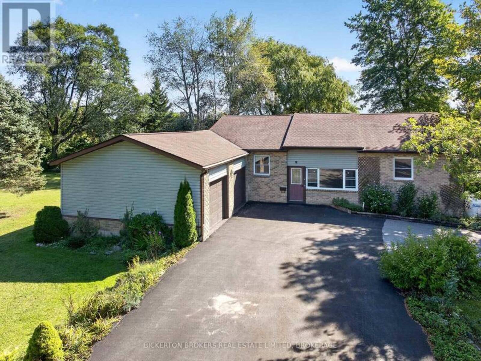 41 FERGUSON LANE, Gananoque, Ontario K7G 2V5