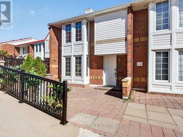 39 - 1 PLACE D'ARMES Kingston Ontario, K7K 6S1 - 3 Bedrooms Condo For Sale