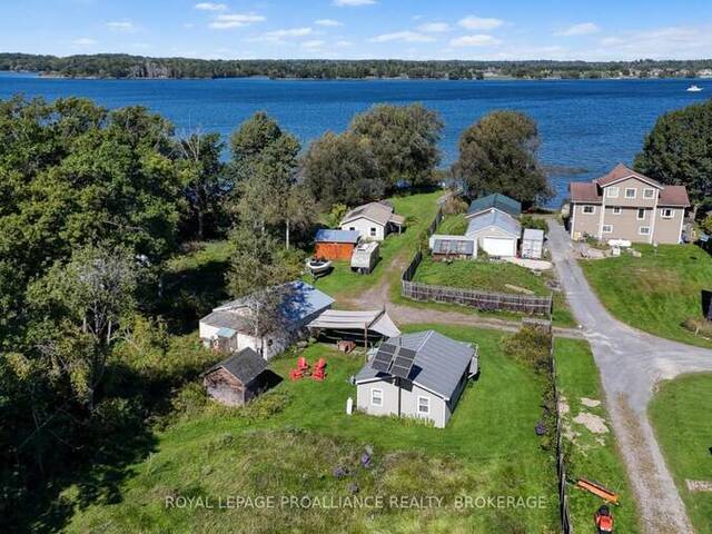 A & C - 356 DRISCOLL ROAD Gananoque Ontario, K7G 2V6 - 5 Bedrooms Waterfront Home For sale