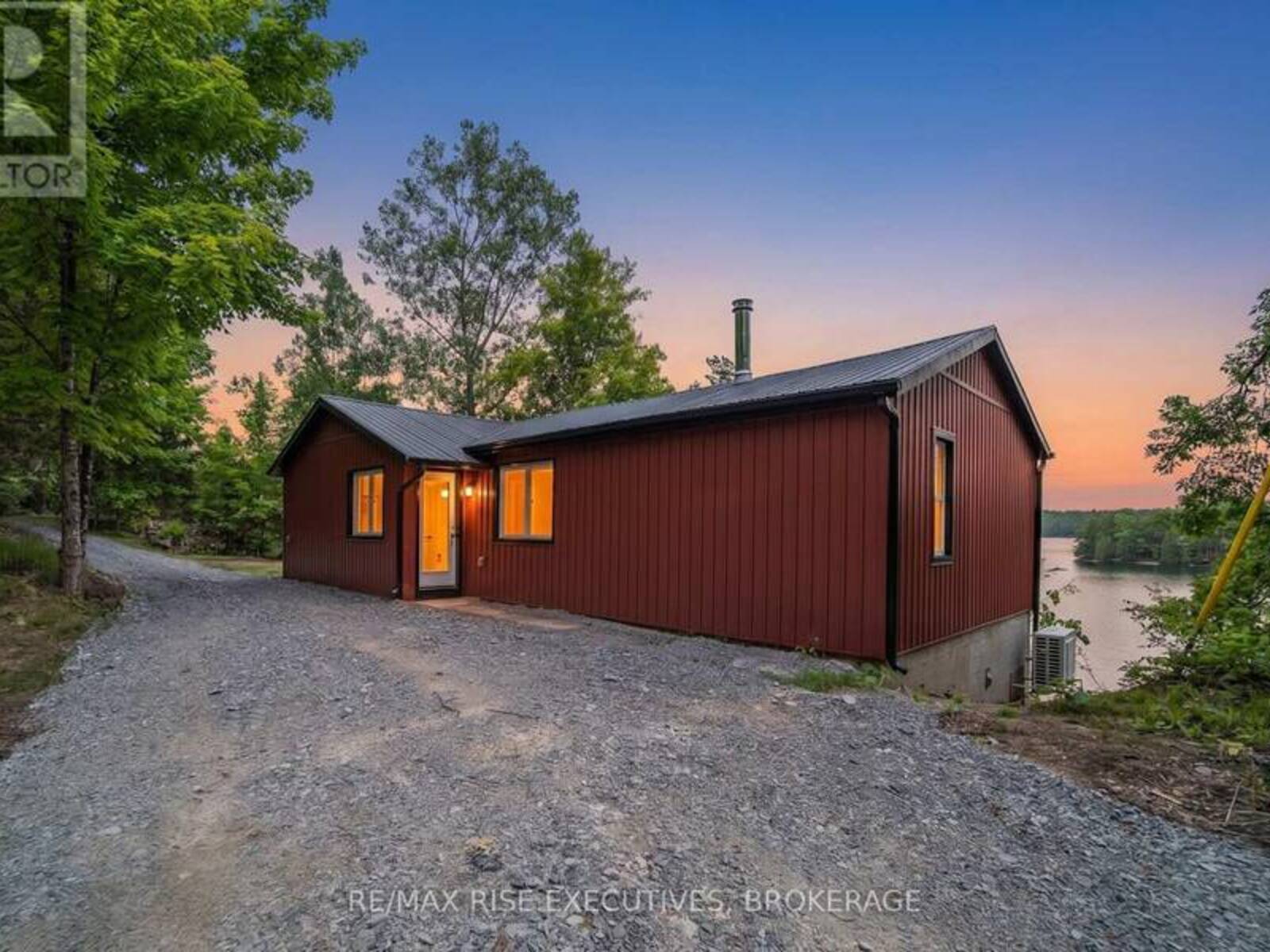 1040 BUCKHORN LANE, Inverary, Ontario K0H 2L0