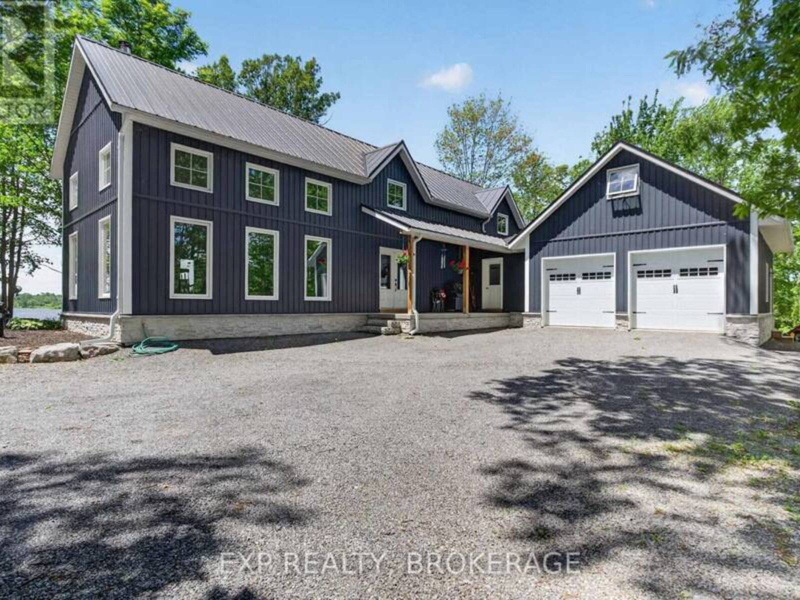 3855 HIDEAWAY LANE, South Frontenac, Ontario K0H 1H0