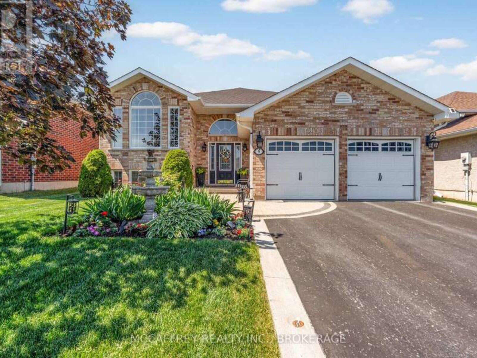 9 HARTWOOD CRESCENT, Greater Napanee, Ontario K7R 3L1