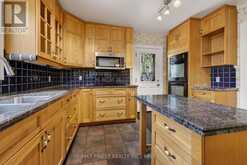 68 COLLINGWOOD STREET | Kingston Ontario | Slide Image Nineteen
