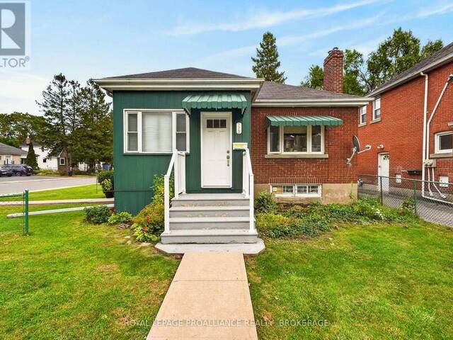 175 REGENT STREET Kingston Ontario, K7L 4K2 - 3 Bedrooms Home For Sale