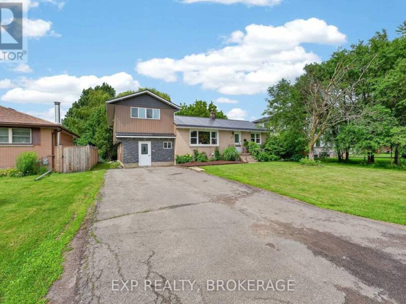 44 LENNOX STREET, Kingston, Ontario K7M 4S4