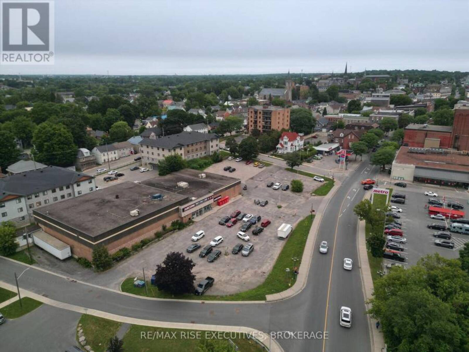 260 KING STREET W, Brockville, Ontario K6V 3S1