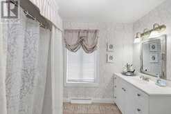 18 STORMONT AVENUE | Kingston Ontario | Slide Image Twenty-two